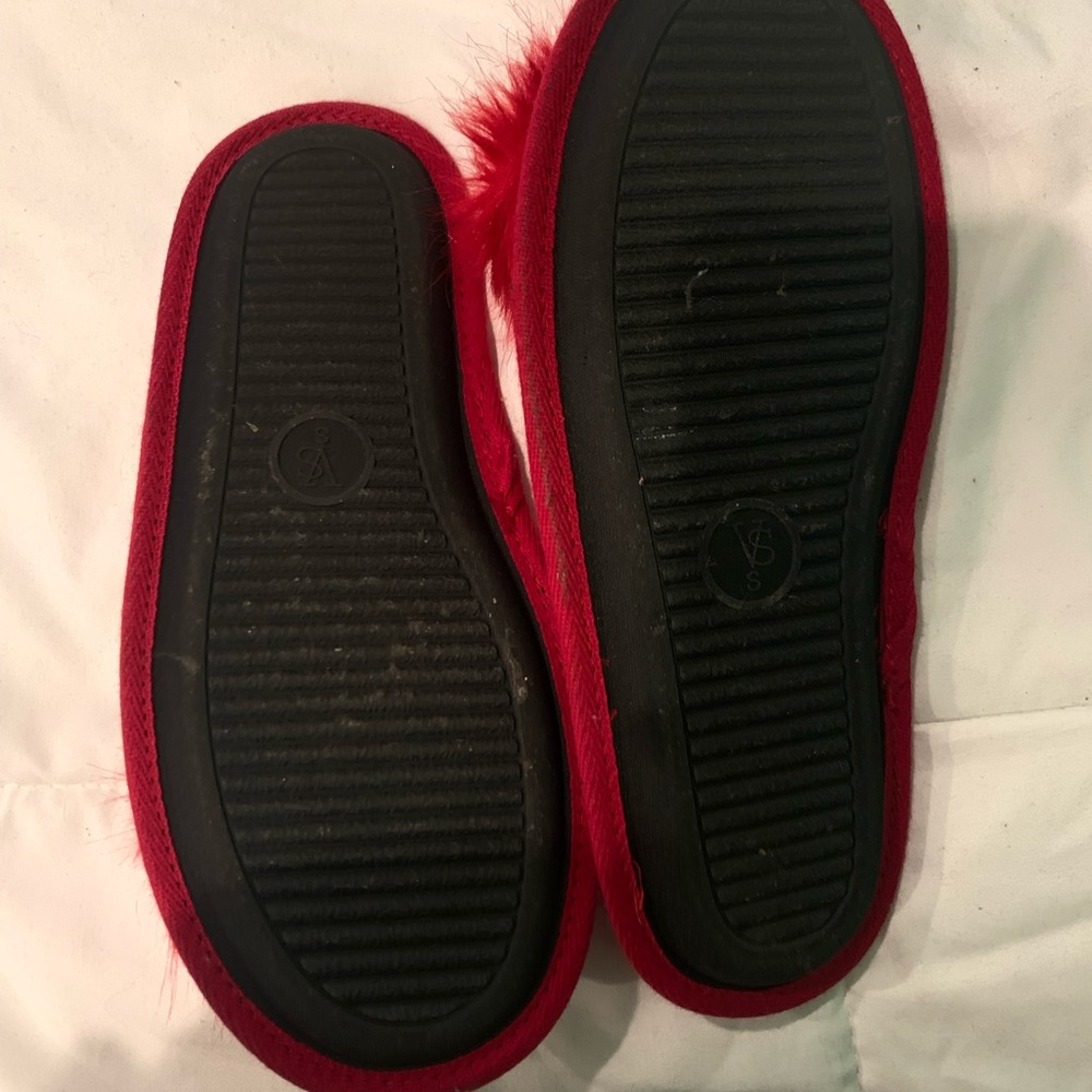 Slippers - Picture 3 of 3